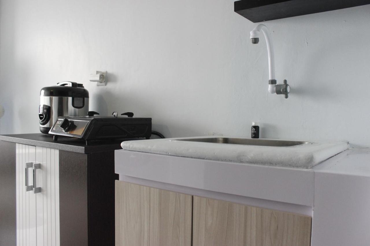Modest 2Br Apartment At The Jarrdin Cihampelas By Travelio Bandung Exteriör bild
